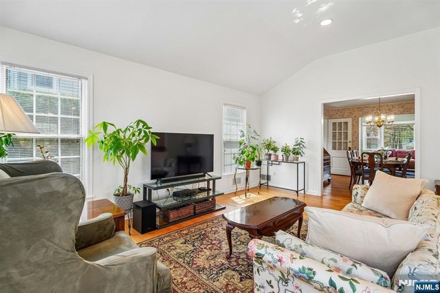 321 Kenilworth Road, Ridgewood, NJ 07450