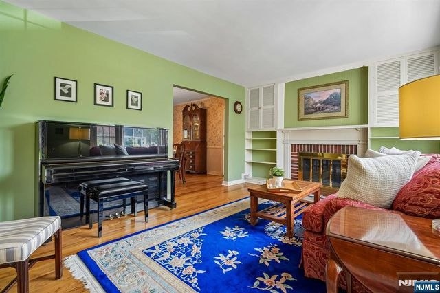 321 Kenilworth Road, Ridgewood, NJ 07450