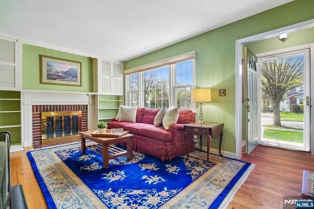 321 Kenilworth Road, Ridgewood, NJ 07450