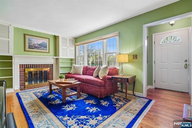 321 Kenilworth Road, Ridgewood, NJ 07450