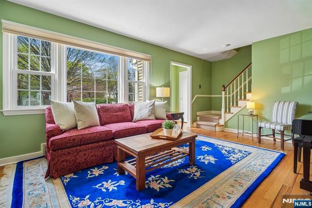 321 Kenilworth Road, Ridgewood, NJ 07450