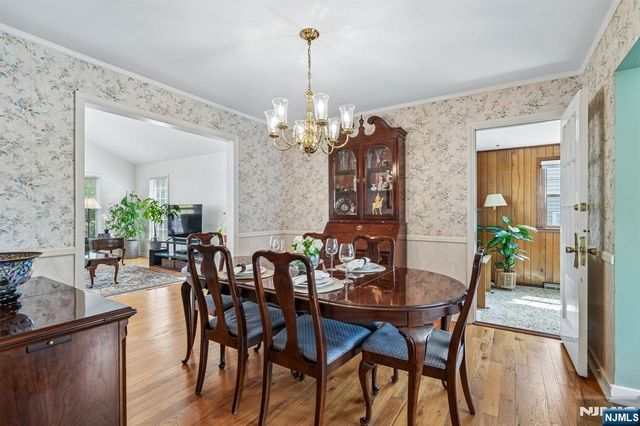 321 Kenilworth Road, Ridgewood, NJ 07450