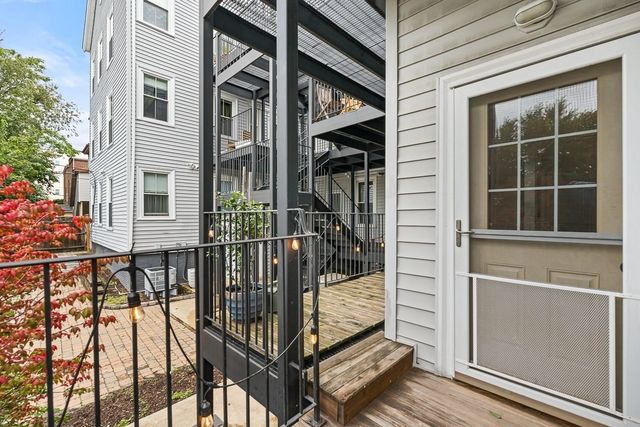 40 Highland Ave 2, Somerville, MA 02143