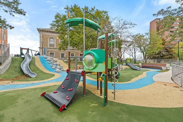40 Highland Ave 2, Somerville, MA 02143