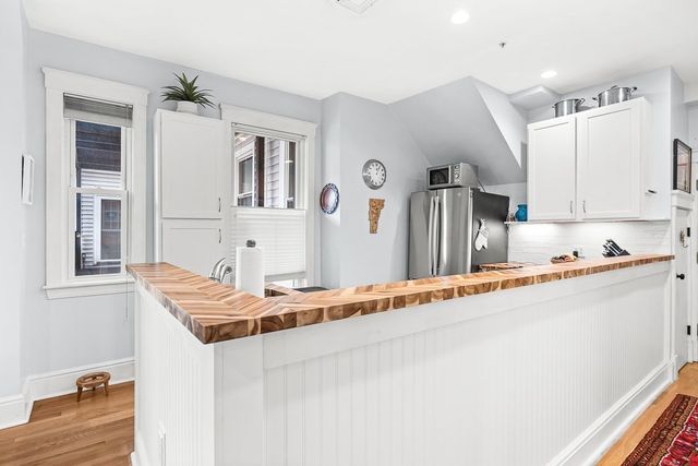 40 Highland Ave 2, Somerville, MA 02143