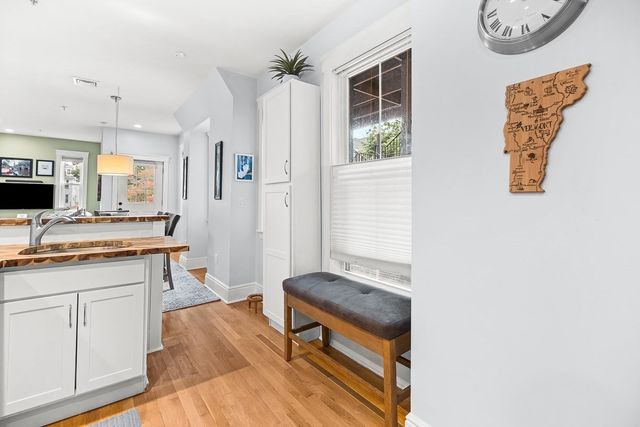 40 Highland Ave 2, Somerville, MA 02143