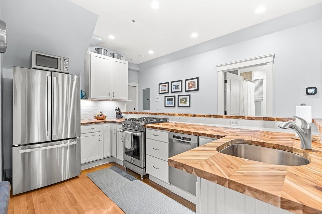 40 Highland Ave 2, Somerville, MA 02143