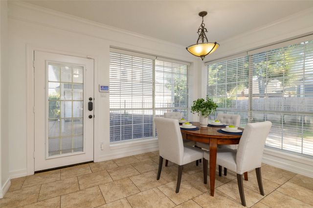 585 Oak Hill Drive, Southlake, TX 76092