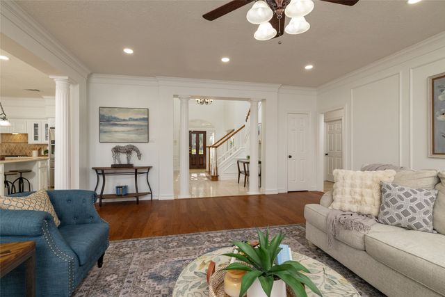 585 Oak Hill Drive, Southlake, TX 76092