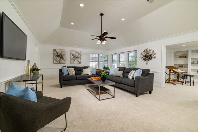 585 Oak Hill Drive, Southlake, TX 76092