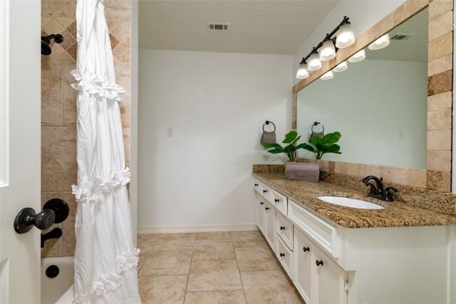 585 Oak Hill Drive, Southlake, TX 76092