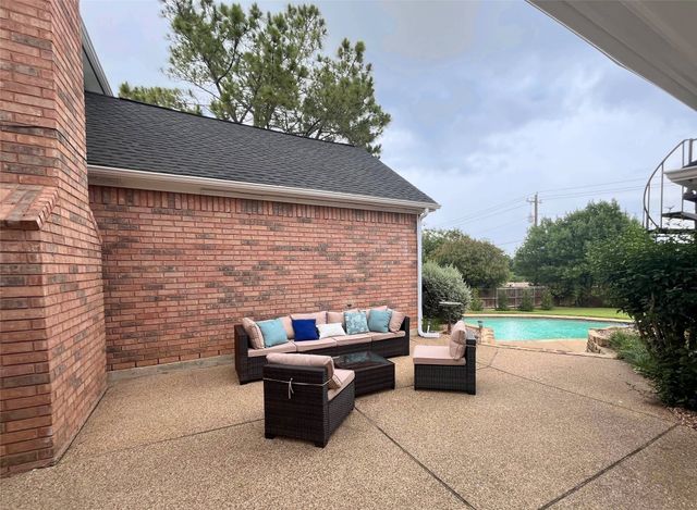 585 Oak Hill Drive, Southlake, TX 76092
