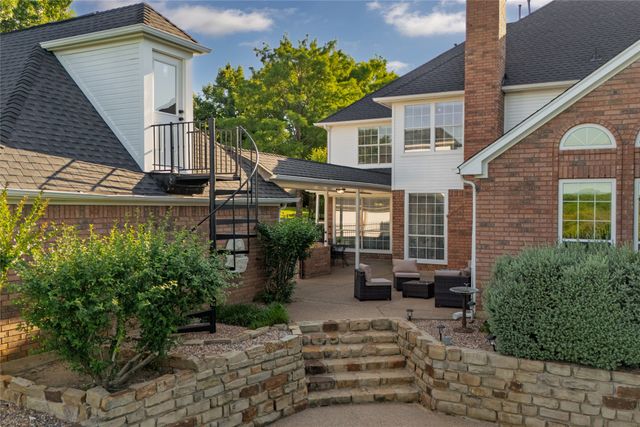 585 Oak Hill Drive, Southlake, TX 76092