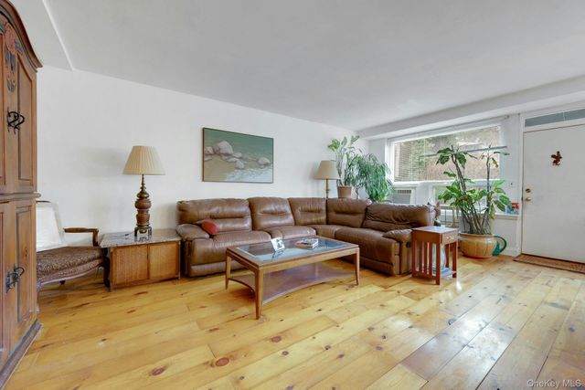 22 Channing Place G, Eastchester, NY 10709