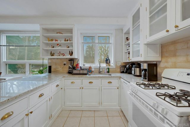 22 Channing Place G, Eastchester, NY 10709