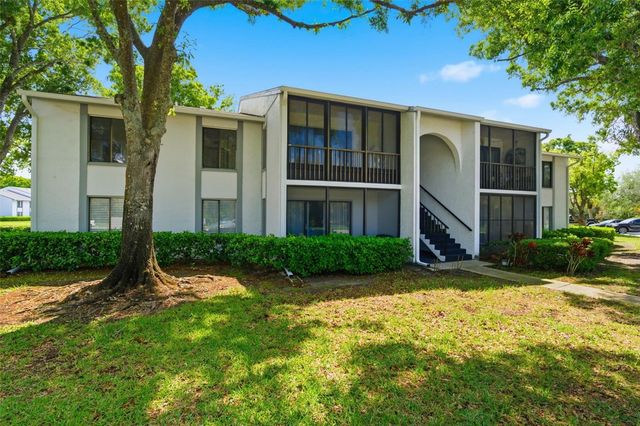 1135 PINE RIDGE CIRCLE W A2, Tarpon Springs, FL 34688