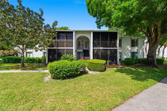 1135 PINE RIDGE CIRCLE W A2, Tarpon Springs, FL 34688