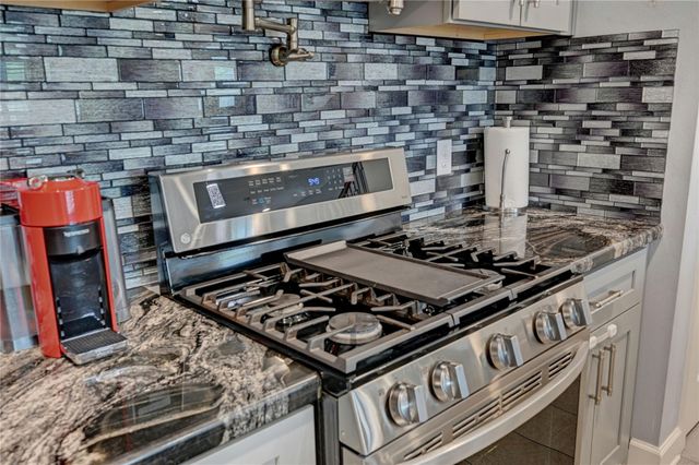 8419 Observatory Street, Houston, TX 77088