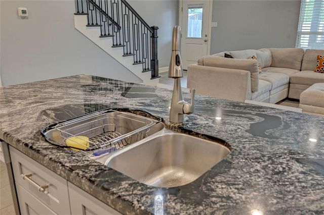 8419 Observatory Street, Houston, TX 77088