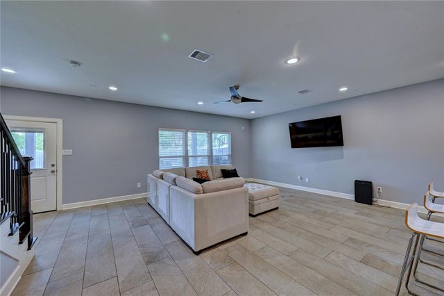 8419 Observatory Street, Houston, TX 77088