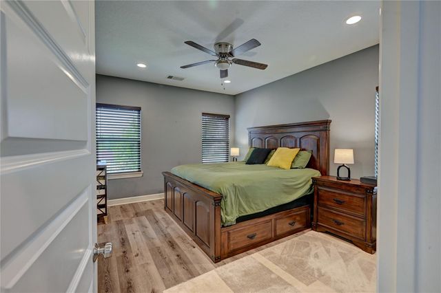 8419 Observatory Street, Houston, TX 77088