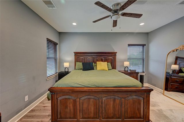 8419 Observatory Street, Houston, TX 77088