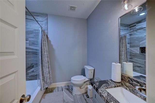 8419 Observatory Street, Houston, TX 77088