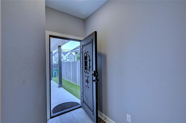 8419 Observatory Street, Houston, TX 77088