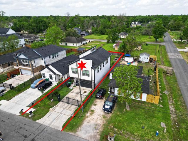 8419 Observatory Street, Houston, TX 77088