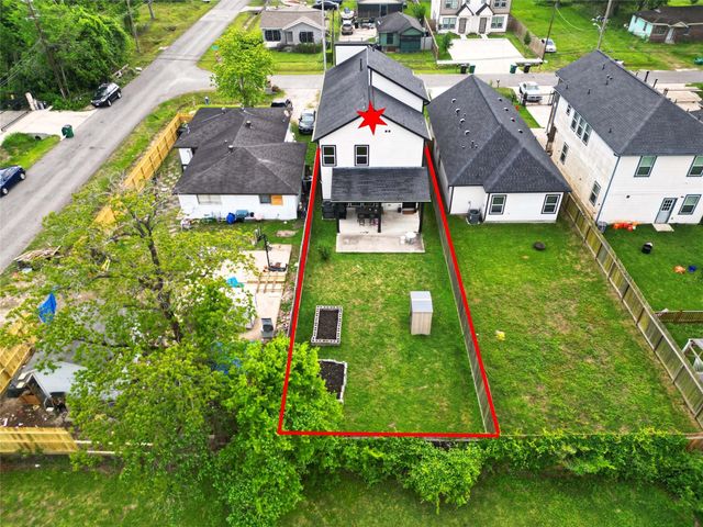 8419 Observatory Street, Houston, TX 77088