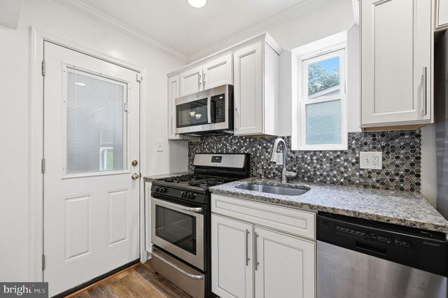 2842 30TH ST NE, Washington, DC 20018