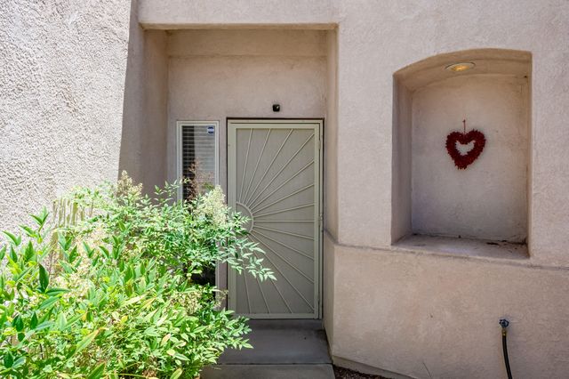 9701 LAYTON Avenue NE A, Albuquerque, NM 87111