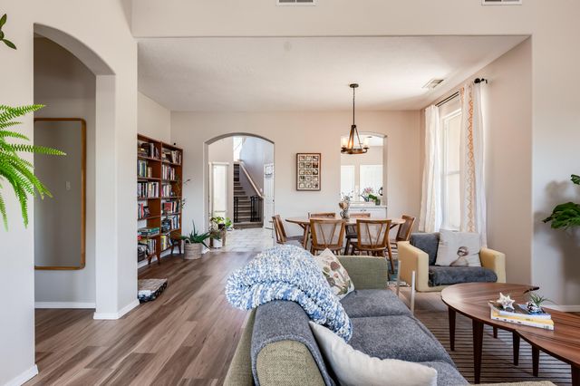 9701 LAYTON Avenue NE A, Albuquerque, NM 87111