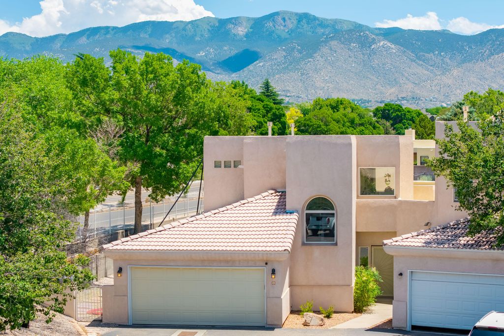 9701 LAYTON Avenue NE A, Albuquerque, NM 87111