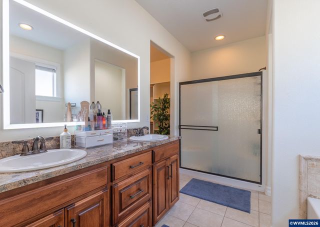 1804 Settlers Spring Dr NW, Salem, OR 97304