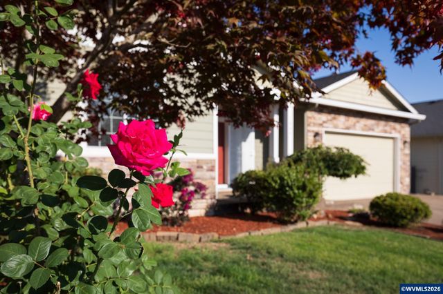 1804 Settlers Spring Dr NW, Salem, OR 97304