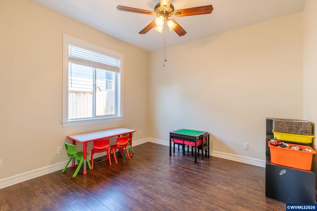 1804 Settlers Spring Dr NW, Salem, OR 97304