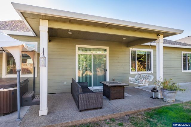 1804 Settlers Spring Dr NW, Salem, OR 97304