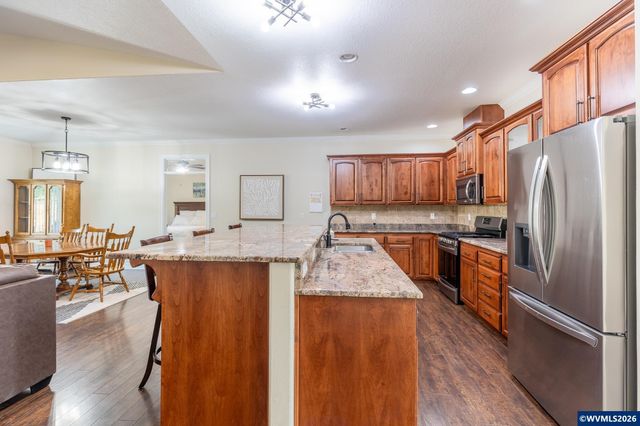 1804 Settlers Spring Dr NW, Salem, OR 97304