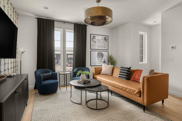 2000 S Hamilton Rd Apt 2, Nashville, TN 37218