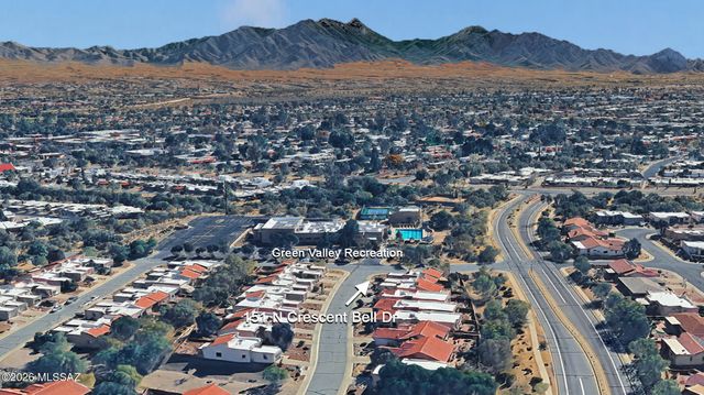 151 N Crescent Bell Drive, Green Valley, AZ 85614
