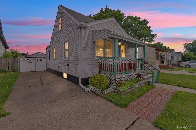 14027 Hobart Avenue, Warren, MI 48089