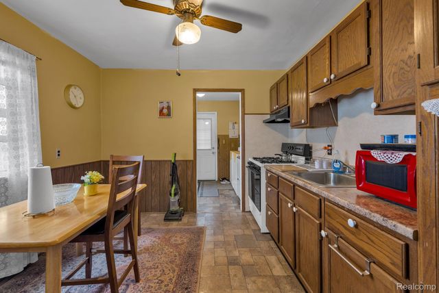 14027 Hobart Avenue, Warren, MI 48089