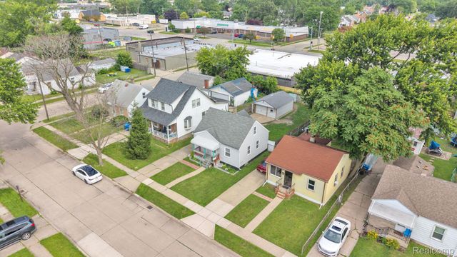 14027 Hobart Avenue, Warren, MI 48089