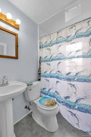 14027 Hobart Avenue, Warren, MI 48089