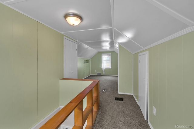 14027 Hobart Avenue, Warren, MI 48089