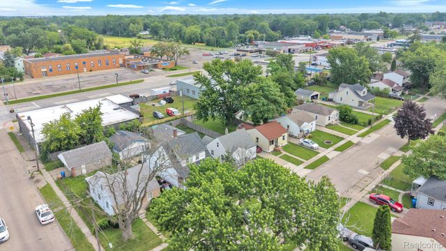 14027 Hobart Avenue, Warren, MI 48089