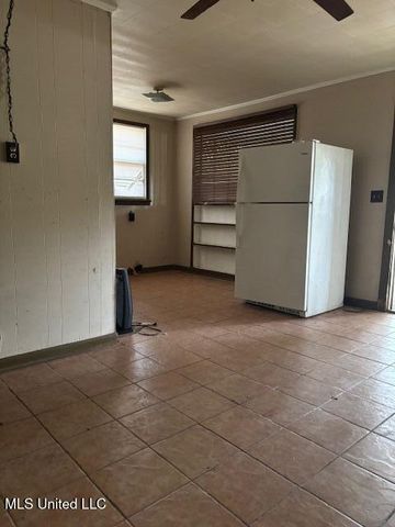 205 Hopkins Boulevard, Biloxi, MS 39530