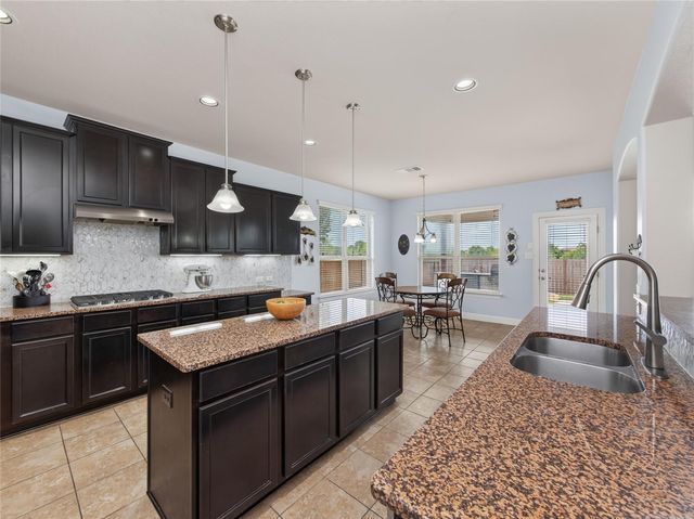 624 Clear Springs HOLW, Buda, TX 78610