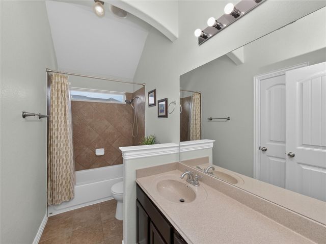 624 Clear Springs HOLW, Buda, TX 78610
